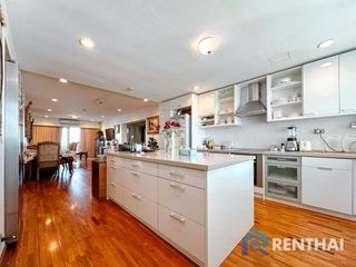 For sale 3 bedrooms condo in Na Jomtien, Pattaya