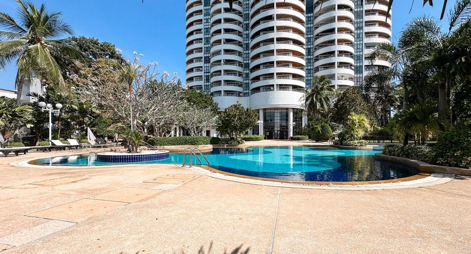 For sale 3 bedrooms condo in Sattahip, Chonburi