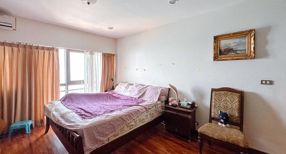 For sale 3 bedrooms condo in Sattahip, Chonburi