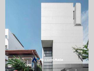 For sale 3 Beds house in Sathon, Bangkok