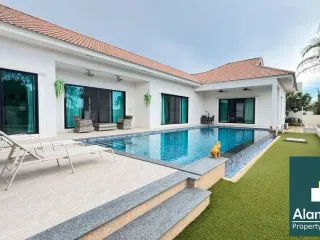 For Rent 4 Bedroom House In Bang Lamung, Chonburi