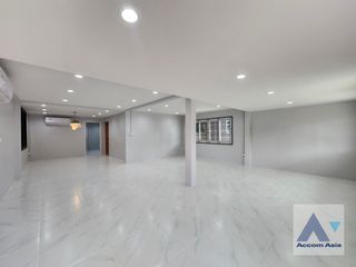 For rent 2 Beds house in Watthana, Bangkok
