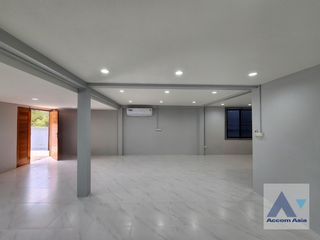 For rent 2 Beds house in Watthana, Bangkok