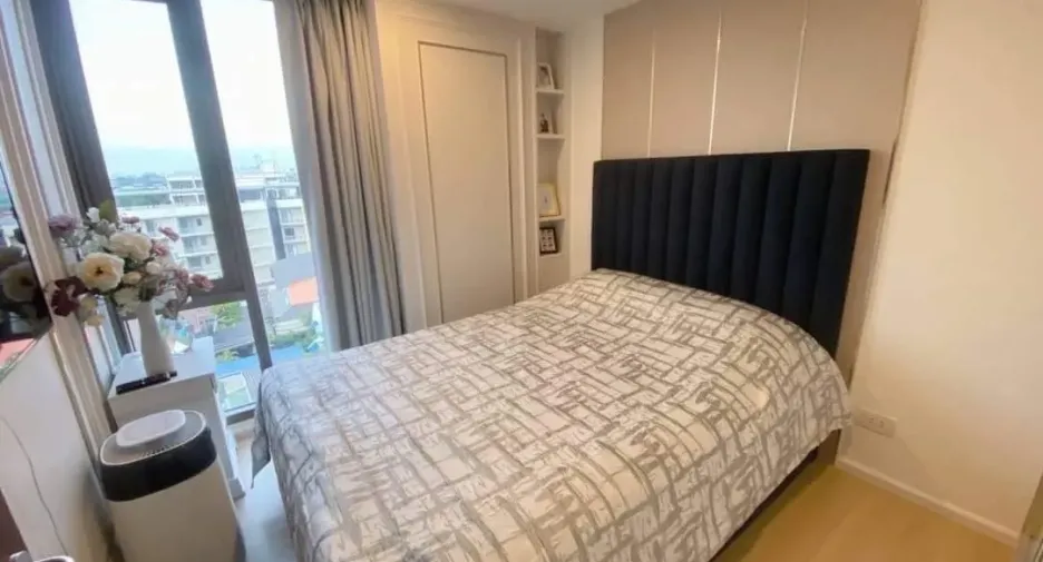 For sale 2 bed condo in Phaya Thai, Bangkok