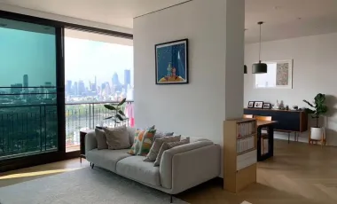 For rent 3 bed condo in Khlong Toei, Bangkok