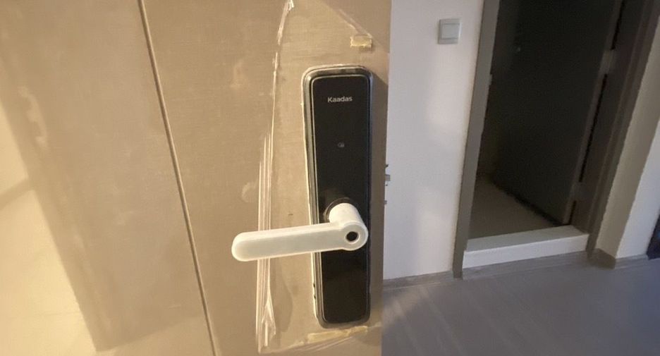 For sale studio condo in Huai Khwang, Bangkok