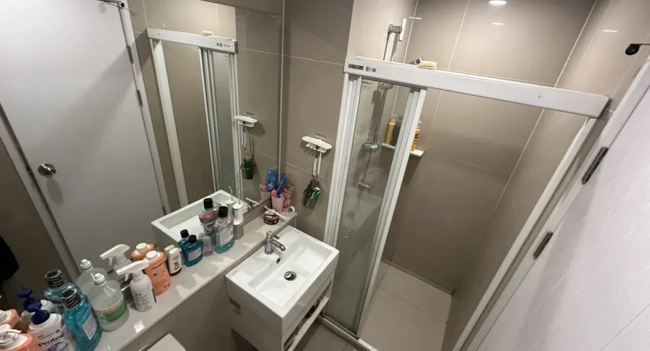 For rent 1 bed condo in Phaya Thai, Bangkok