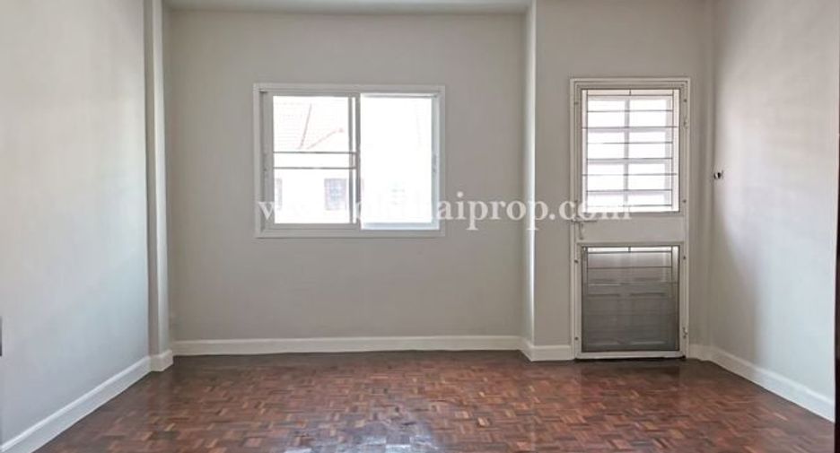 For sale 2 Beds townhouse in Mueang Nonthaburi, Nonthaburi