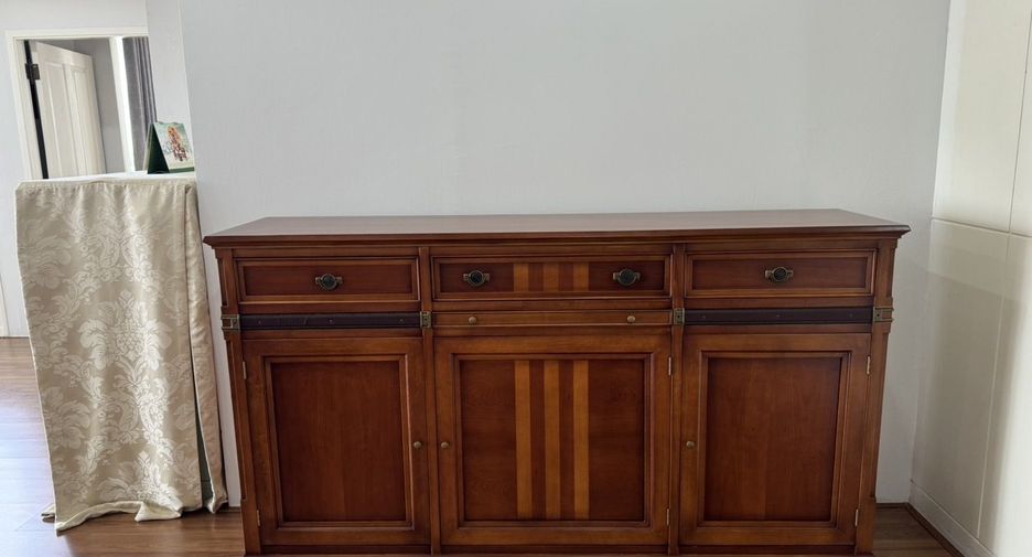 For rent 3 bed condo in Mueang Nonthaburi, Nonthaburi
