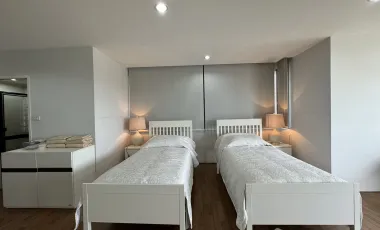 For rent 3 bed condo in Mueang Nonthaburi, Nonthaburi