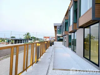 For sale 4 bed villa in Cha Am, Phetchaburi