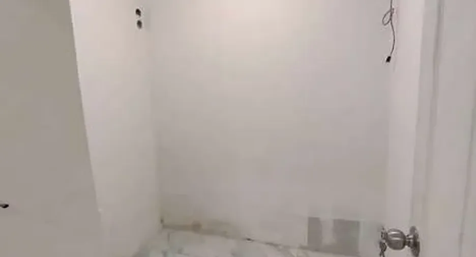 For rent retail Space in Din Daeng, Bangkok