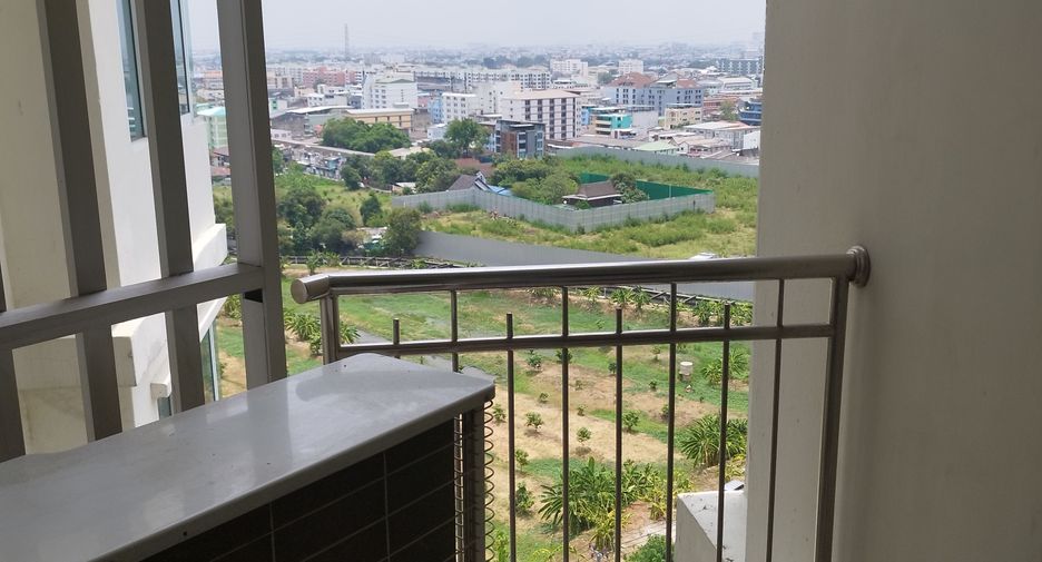 For rent 2 bed condo in Huai Khwang, Bangkok