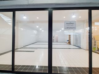 For rent retail Space in Mueang Nonthaburi, Nonthaburi