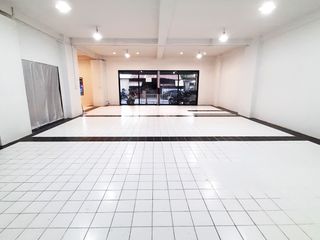 For rent retail Space in Mueang Nonthaburi, Nonthaburi