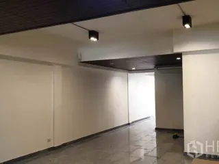 出租 和 出售 4 卧室 联排别墅 在 Watthana, 曼谷