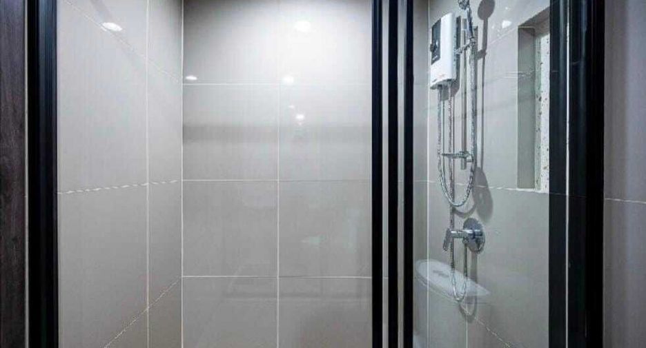 For rent 1 bed condo in Huai Khwang, Bangkok