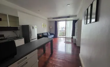 For sale 2 bed condo in Huai Khwang, Bangkok