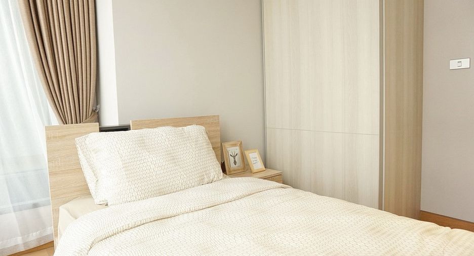 For rent 2 bedrooms condo in Khlong Toei, Bangkok