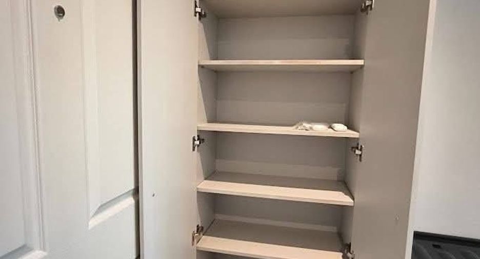 For sale 1 Beds condo in Bueng Kum, Bangkok