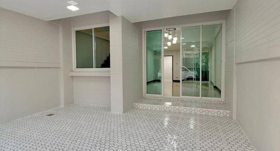 For sale 3 bed house in Pak Kret, Nonthaburi