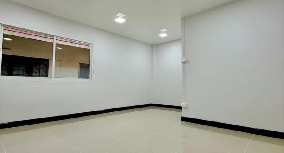 For sale 3 bed house in Pak Kret, Nonthaburi