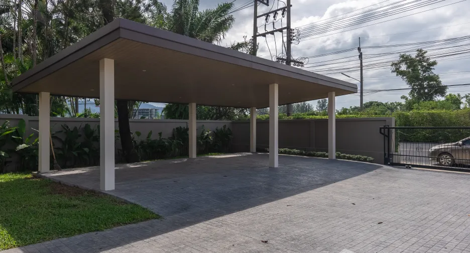 For sale 6 bed villa in Thalang, Phuket