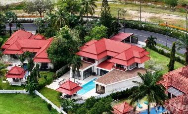 For sale 6 bed villa in Thalang, Phuket