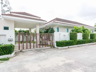 For sale 3 bed villa in Hua Hin, Prachuap Khiri Khan