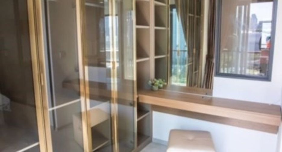 For rent 1 bed condo in Pathum Wan, Bangkok
