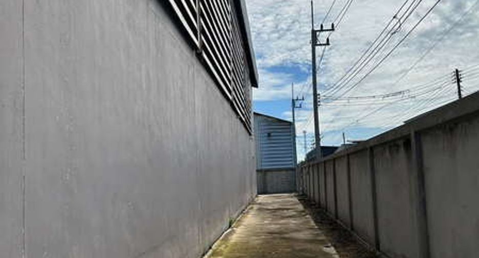 For sale warehouse in Lat Lum Kaeo, Pathum Thani