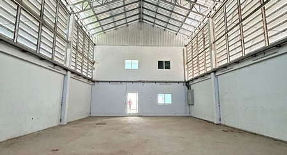 For sale warehouse in Lat Lum Kaeo, Pathum Thani