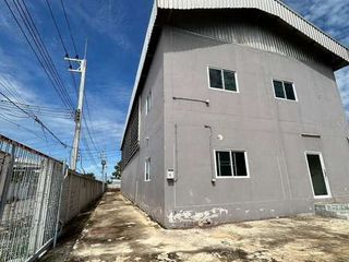 For sale warehouse in Lat Lum Kaeo, Pathum Thani