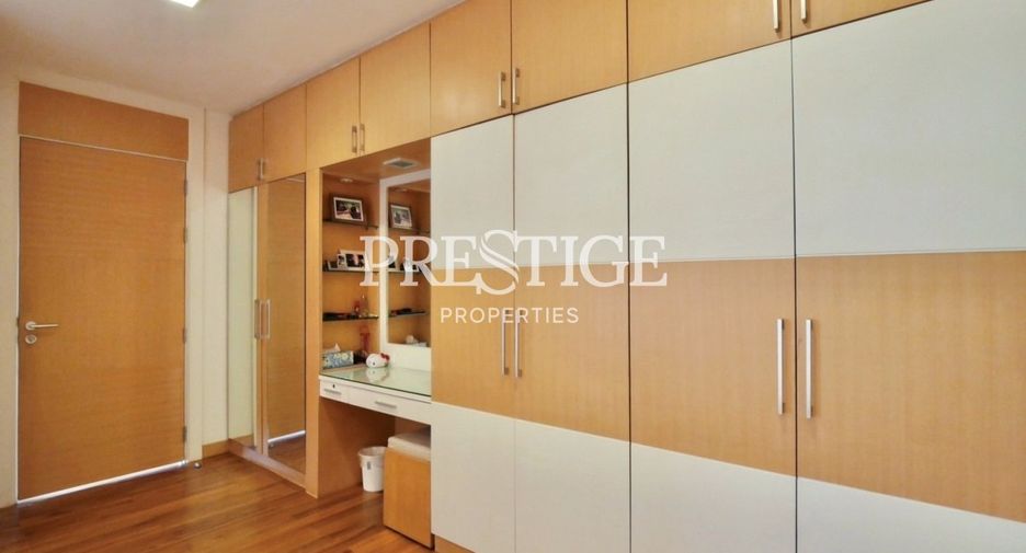 For sale 3 bedrooms condo in Bang Lamung, Chonburi