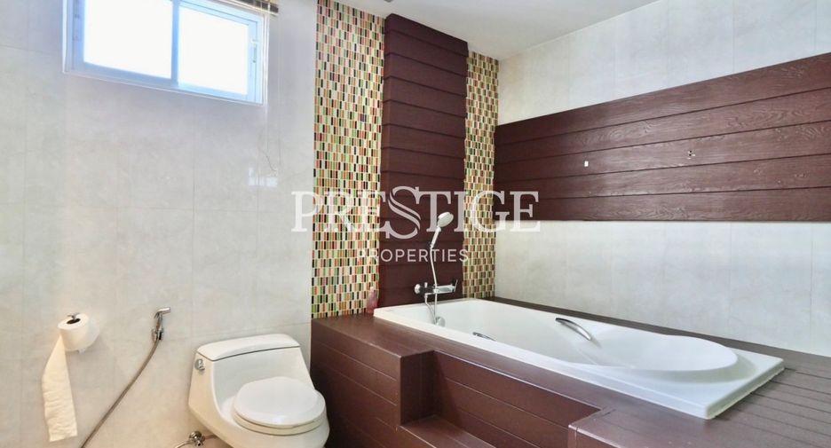 For sale 3 bedrooms condo in Bang Lamung, Chonburi