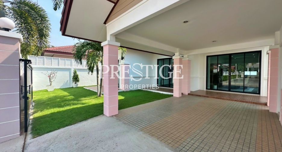 For rent 3 bedrooms house in Huay Yai, Pattaya