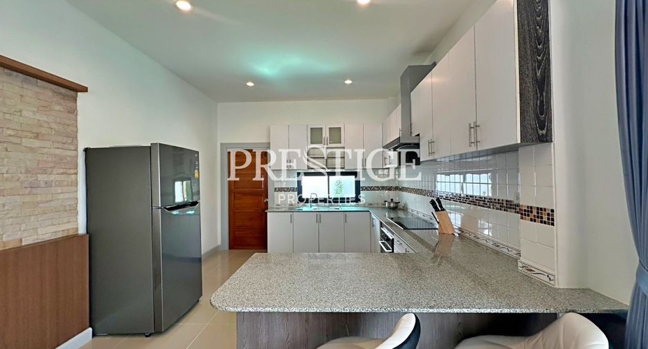 For rent 3 bedrooms house in Huay Yai, Pattaya