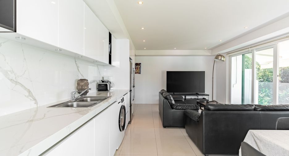 For rent 2 Beds condo in Mueang Phuket, Phuket