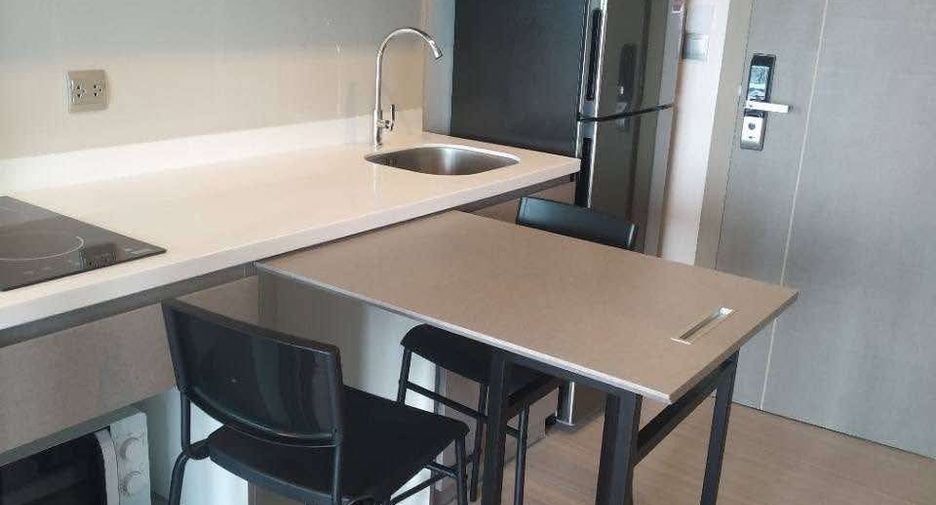 For rent studio condo in Huai Khwang, Bangkok