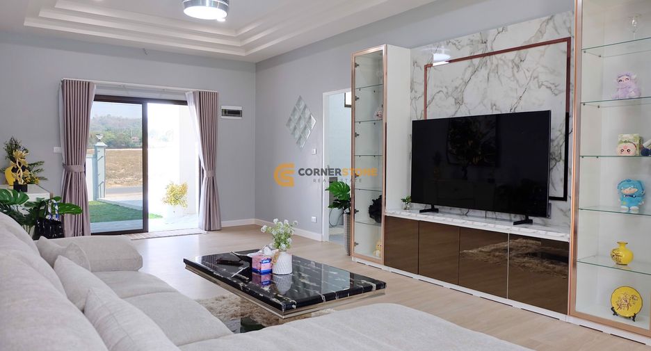 Casa en venta de 3 habitaciones en Sattahip, Chonburi