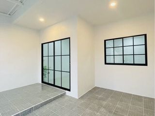 For sale 2 Beds townhouse in Lam Luk Ka, Pathum Thani