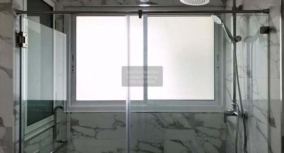 Wohnung zur Miete mit 3 Zimmer in Watthana, Bangkok