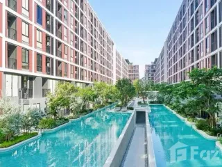 For sale 2 bed condo in Lam Luk Ka, Pathum Thani
