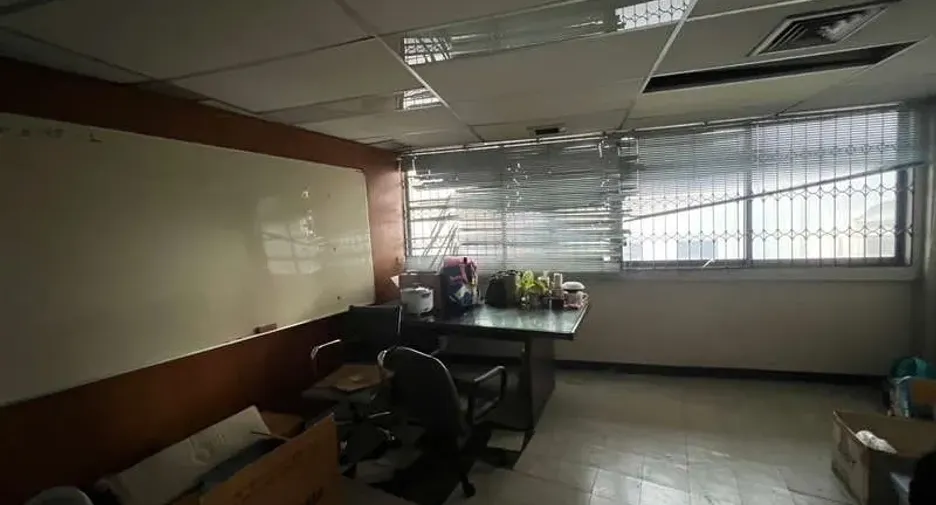 Gewerbefläche zur Miete in Khlong Toei, Bangkok