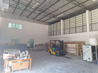 For sale warehouse in Lat Lum Kaeo, Pathum Thani