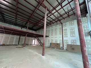 For rent retail Space in Khlong Toei, Bangkok