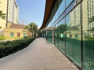 For rent retail Space in Watthana, Bangkok