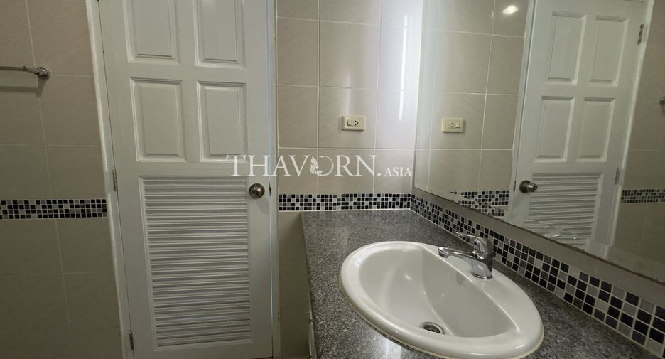 For sale studio condo 