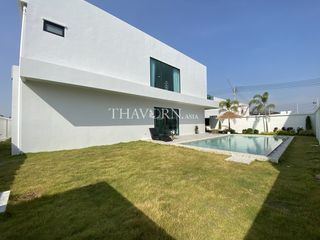 Haus zum Kauf mit 5 Zimmer in Bang Lamung, Chonburi