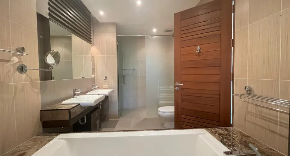 For sale 3 bed condo in Thalang, Phuket
